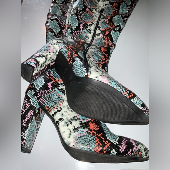 Sophia Taylor, thigh-high chunky heel, multi colored, snake print boots - Picture 5 of 8